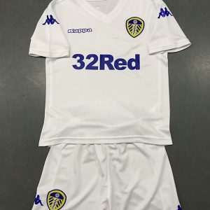 leeds utd kids kit